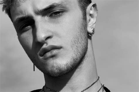 anwar hadid palestine